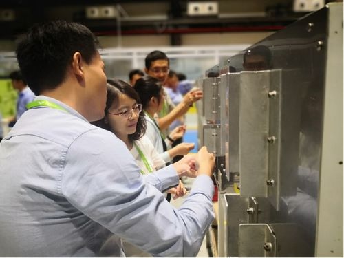 匠心育人 護航藍天——上海民航職業技術學院飛機機電設備維修專業群教師團隊風采錄